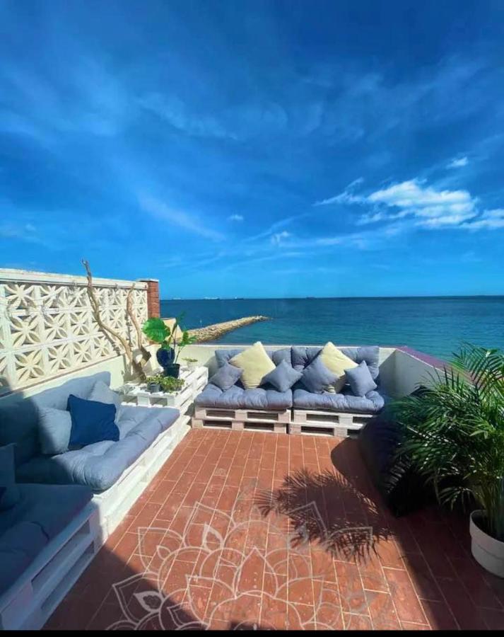 Beach Front Apartment Gibraltár Kültér fotó