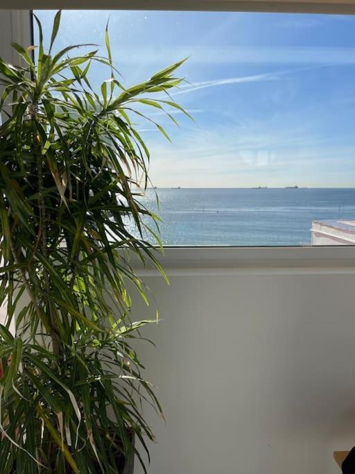 Beach Front Apartment Gibraltár Kültér fotó