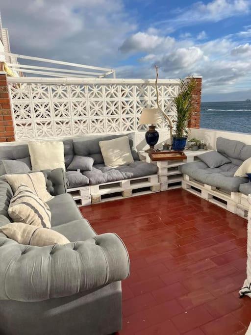 Beach Front Apartment Gibraltár Kültér fotó