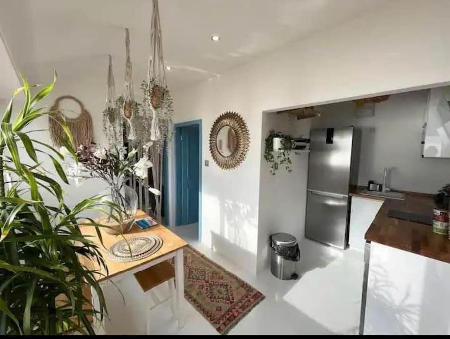 Beach Front Apartment Gibraltár Kültér fotó